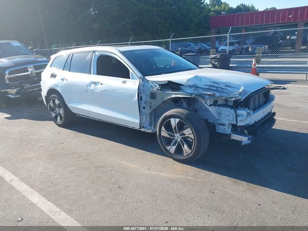 2025 VOLVO V60 CROSS COUNTRY
