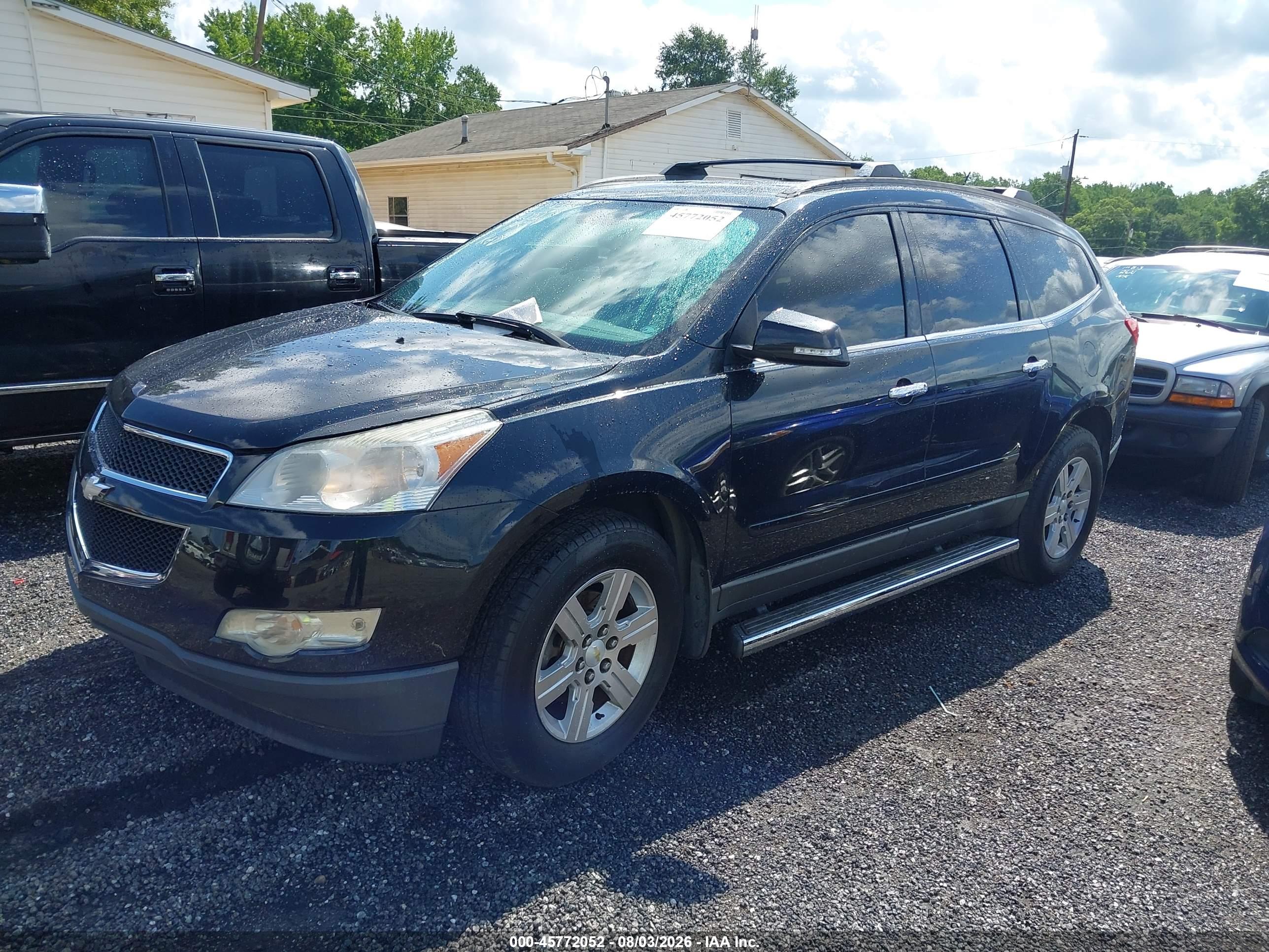 2012 CHEVROLET TRAVERSE LT W/1LT — I2