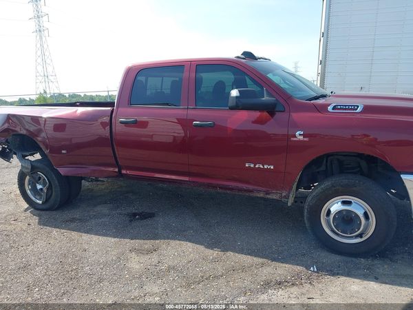 2022 RAM 3500 TRADESMAN  4X4 8' BOX