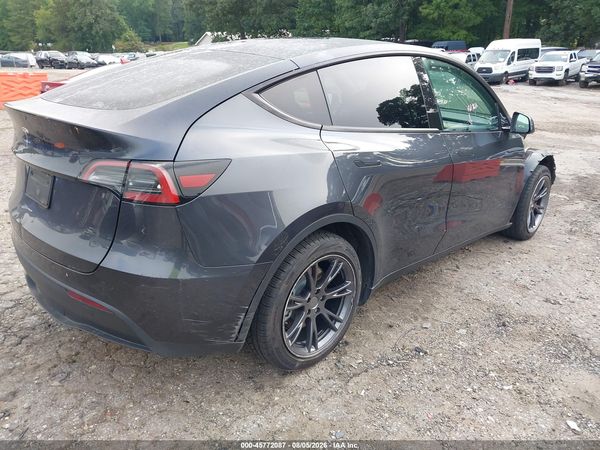 2025 TESLA MODEL Y