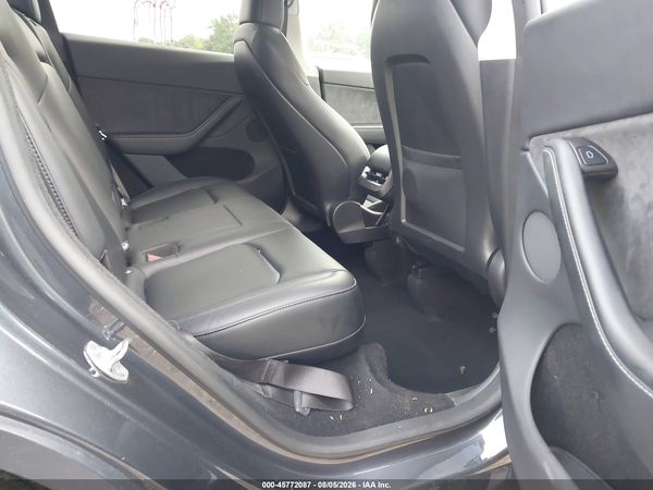 2025 TESLA MODEL Y