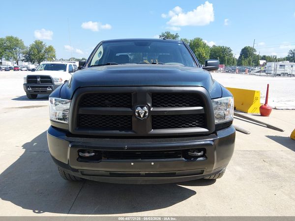 2018 RAM 2500 TRADESMAN  4X4 8' BOX