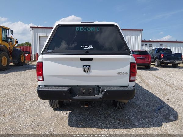2017 RAM 3500 TRADESMAN  4X4 8' BOX