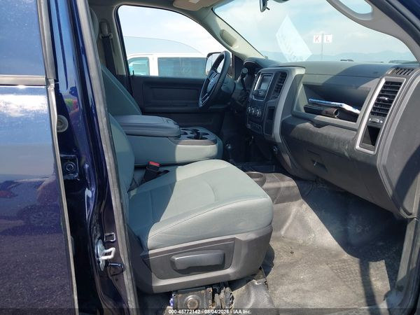 2017 RAM 3500 TRADESMAN  4X4 8' BOX