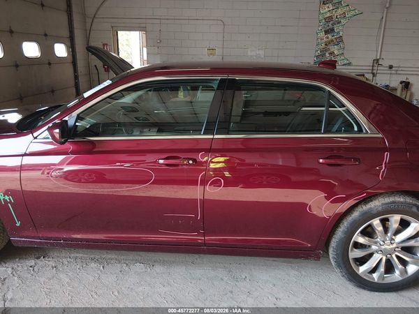 2017 CHRYSLER 300 LIMITED AWD