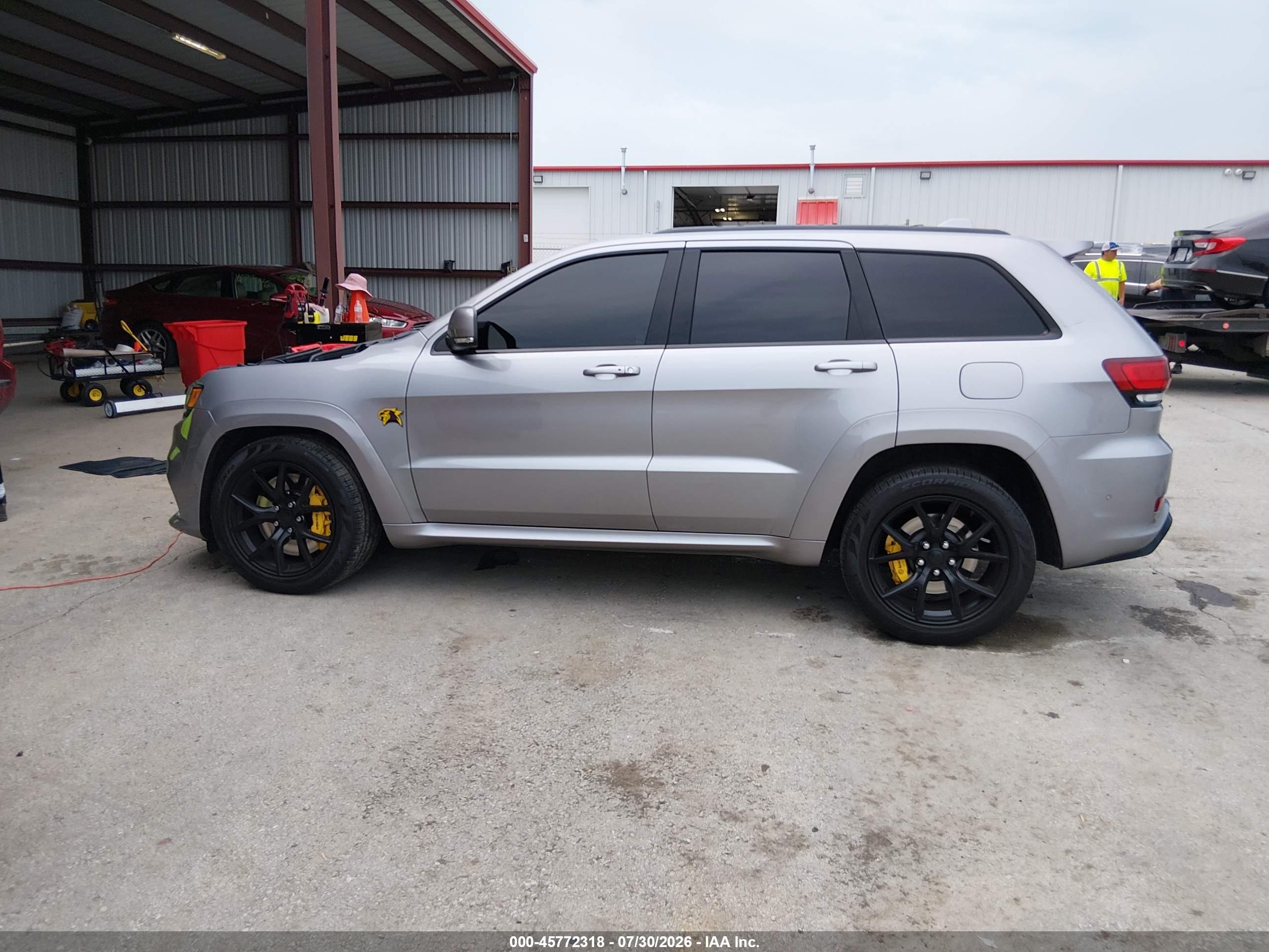 2016 JEEP GRAND CHEROKEE SRT-8