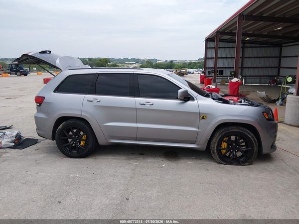 2016 JEEP GRAND CHEROKEE SRT-8