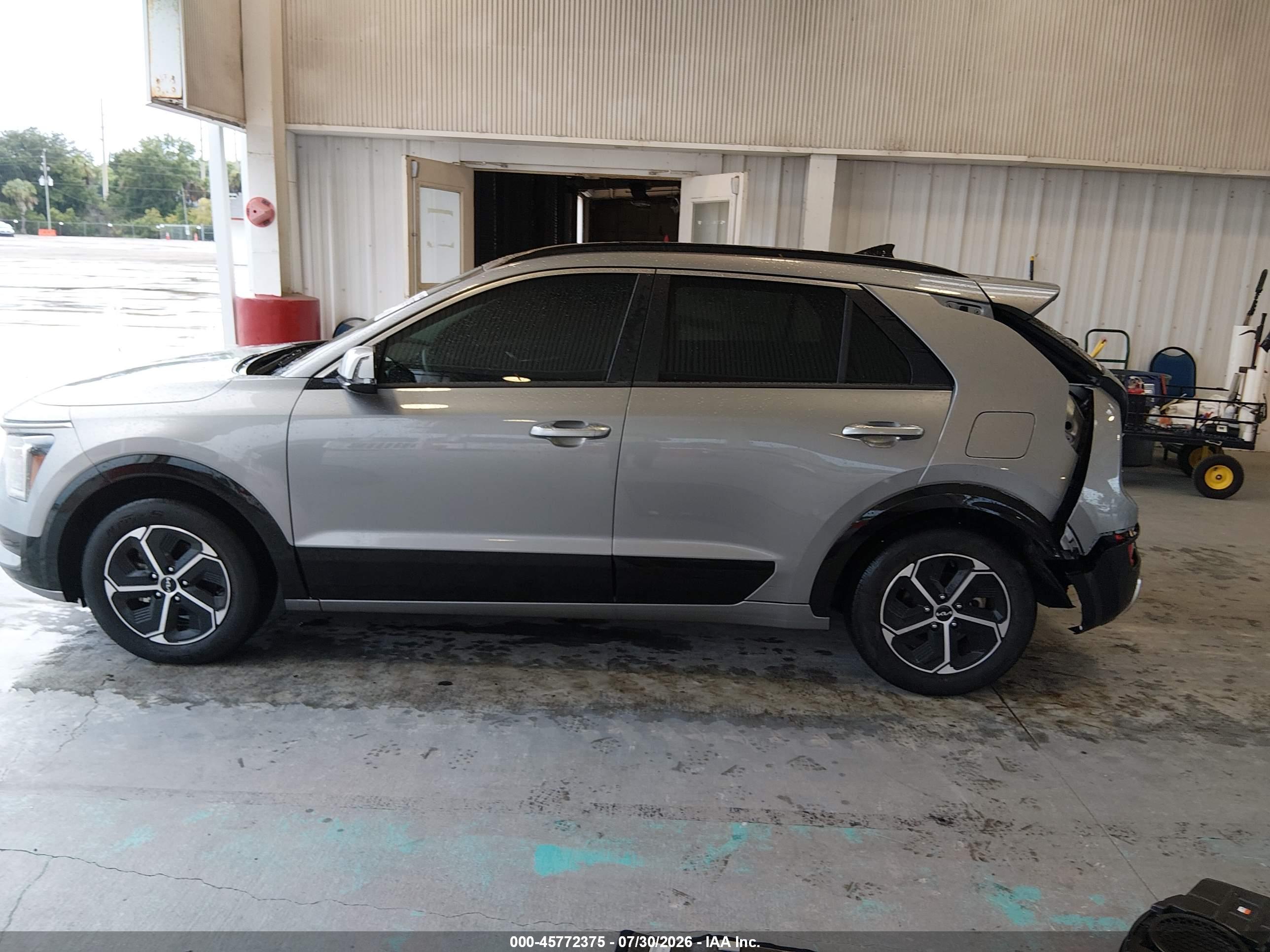 2023 KIA NIRO SX