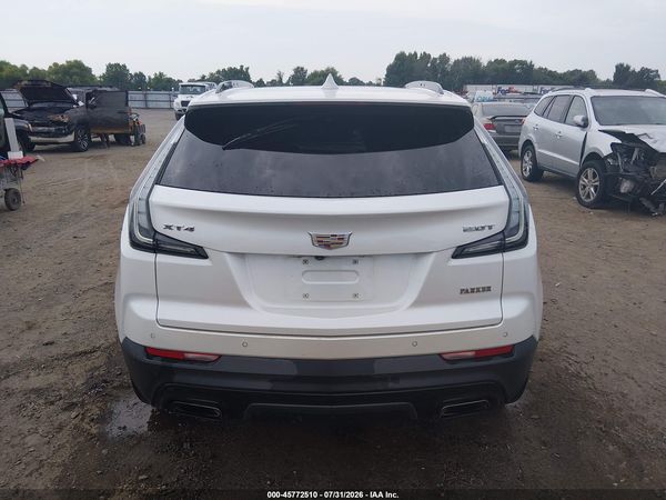 2019 CADILLAC XT4 SPORT