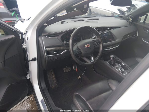 2019 CADILLAC XT4 SPORT