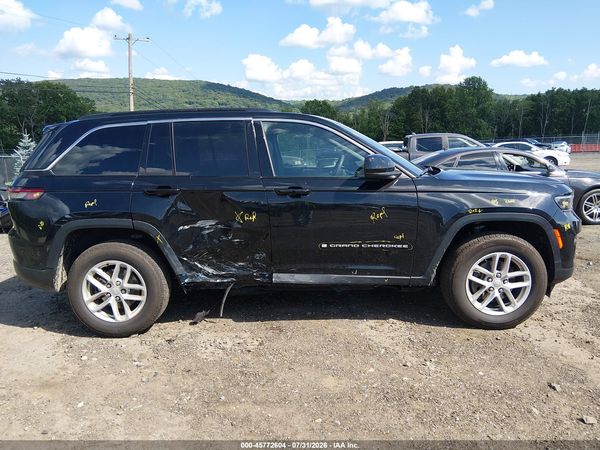 2024 JEEP GRAND CHEROKEE LAREDO X 4X4