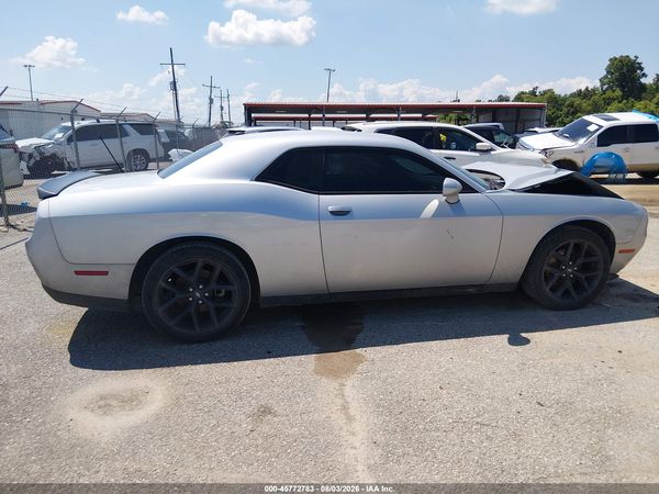 2022 DODGE CHALLENGER SXT