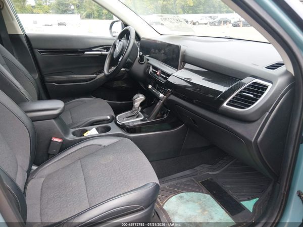 2025 KIA SELTOS S