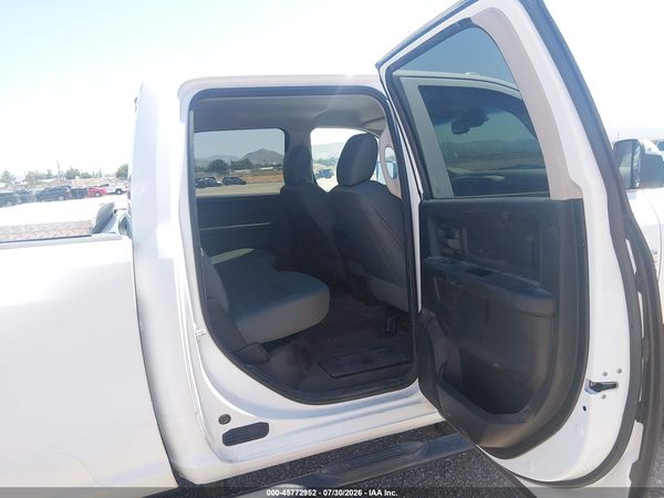 2016 RAM 3500 TRADESMAN — I8