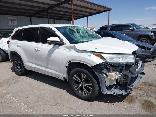 2017 TOYOTA HIGHLANDER LE PLUS
