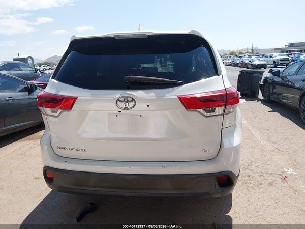 2017 TOYOTA HIGHLANDER LE PLUS