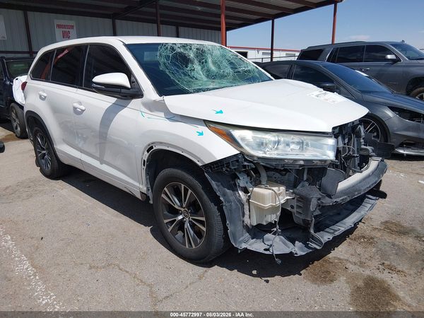 2017 TOYOTA HIGHLANDER LE PLUS