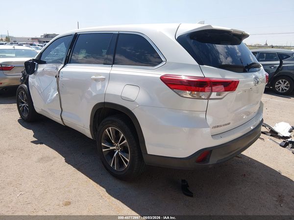 2017 TOYOTA HIGHLANDER LE PLUS