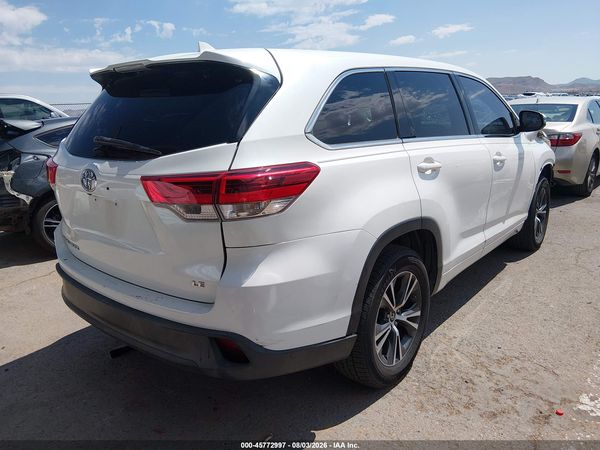 2017 TOYOTA HIGHLANDER LE PLUS