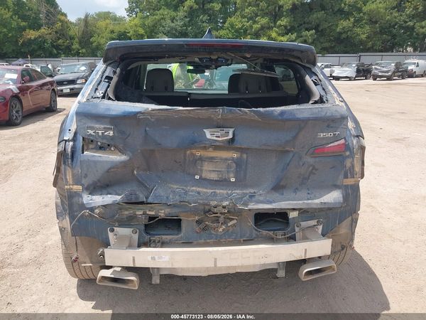 2021 CADILLAC XT4 FWD LUXURY