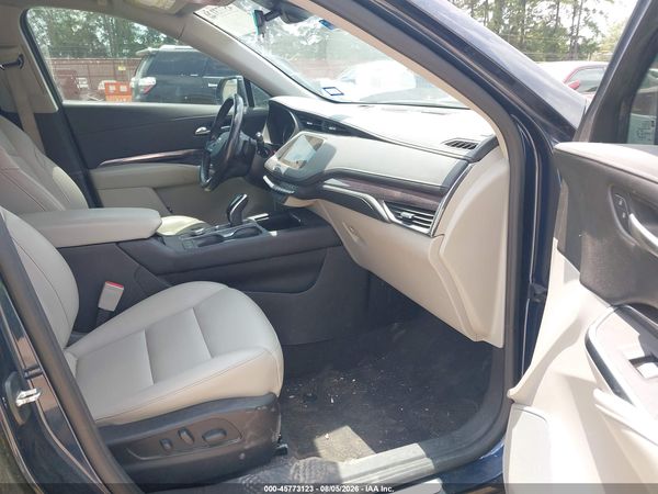 2021 CADILLAC XT4 FWD LUXURY