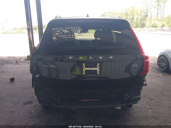 2017 VOLVO XC90 T5 MOMENTUM