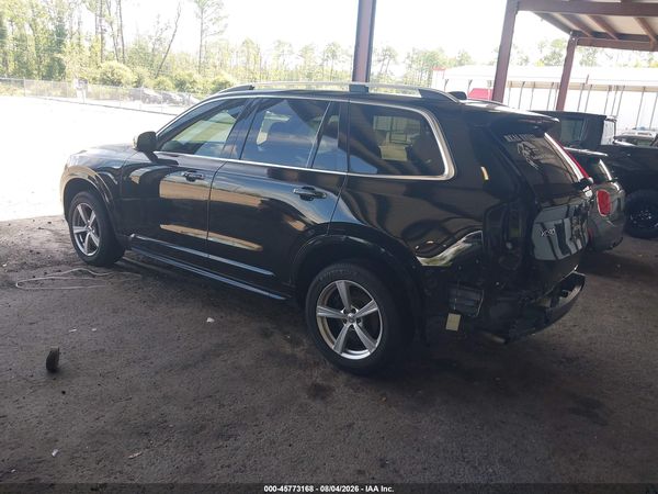 2017 VOLVO XC90 T5 MOMENTUM