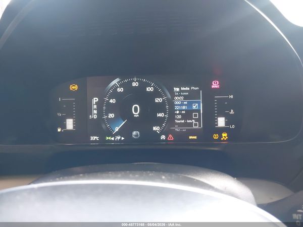 2017 VOLVO XC90 T5 MOMENTUM