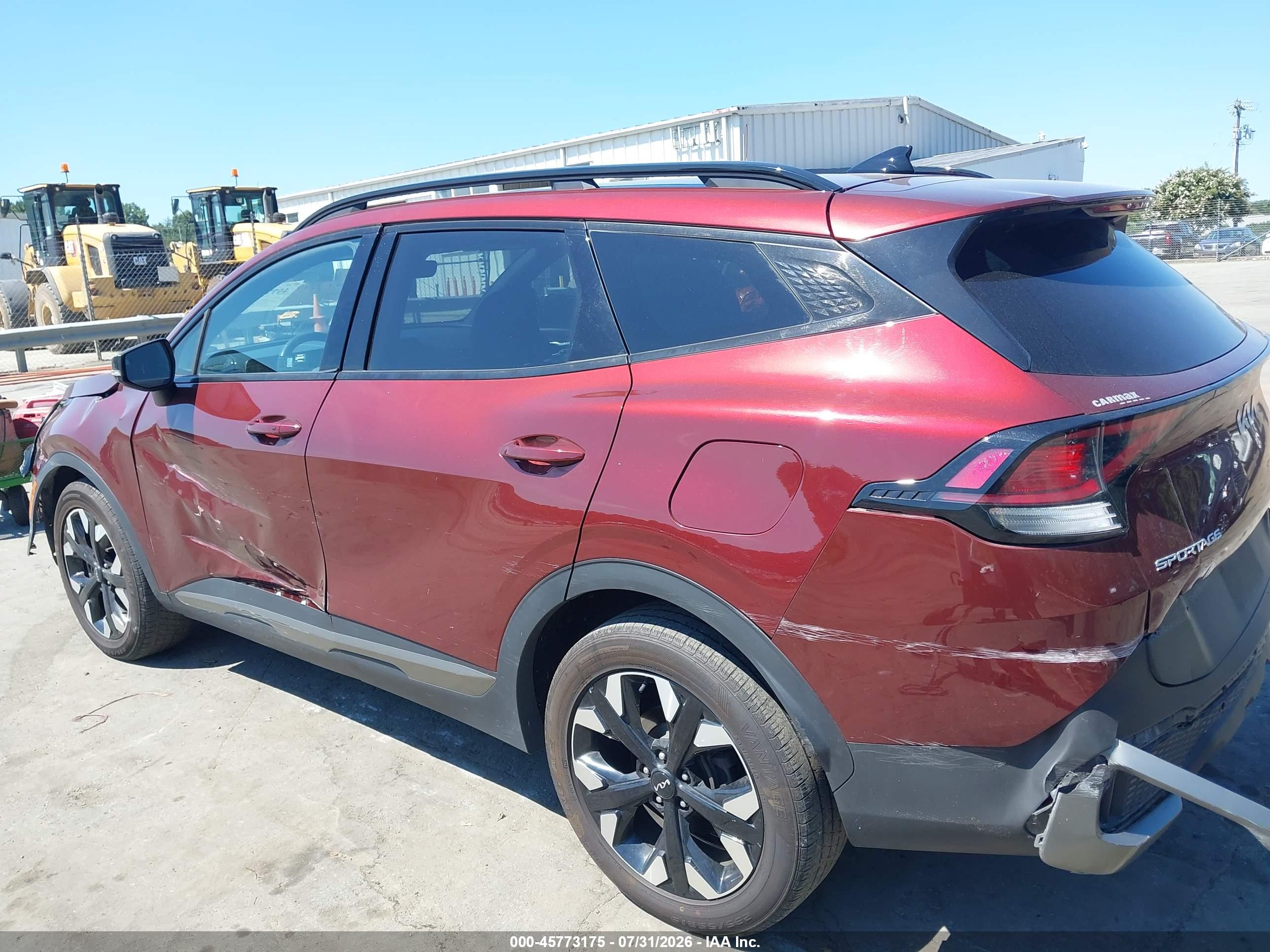 2023 KIA SPORTAGE X-LINE