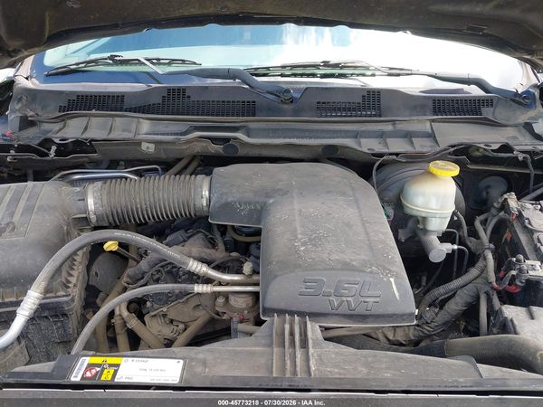2017 RAM 1500 TRADESMAN  4X4 5'7 BOX