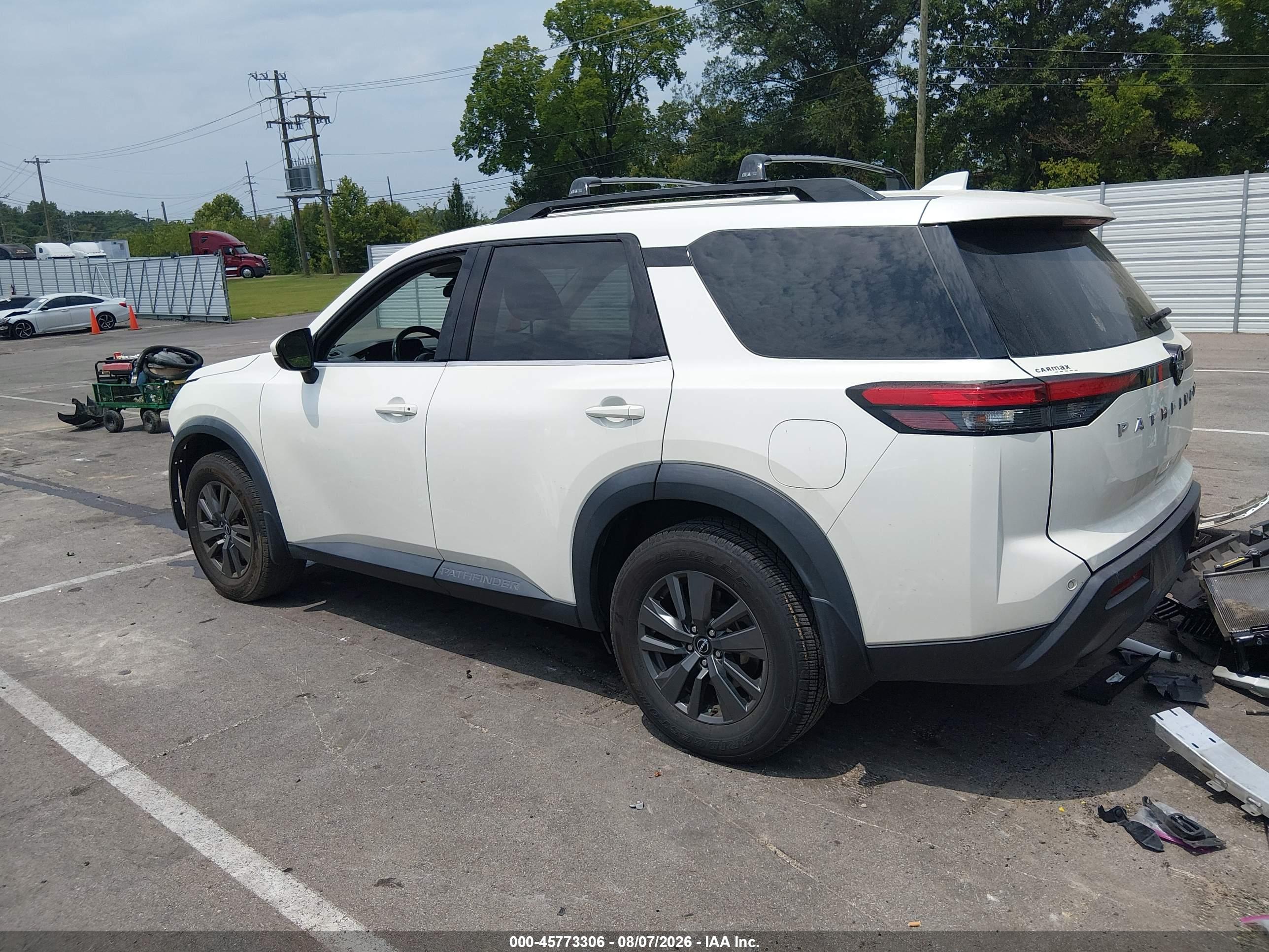 2023 NISSAN PATHFINDER SV FWD