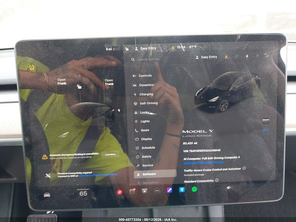 2025 TESLA MODEL Y