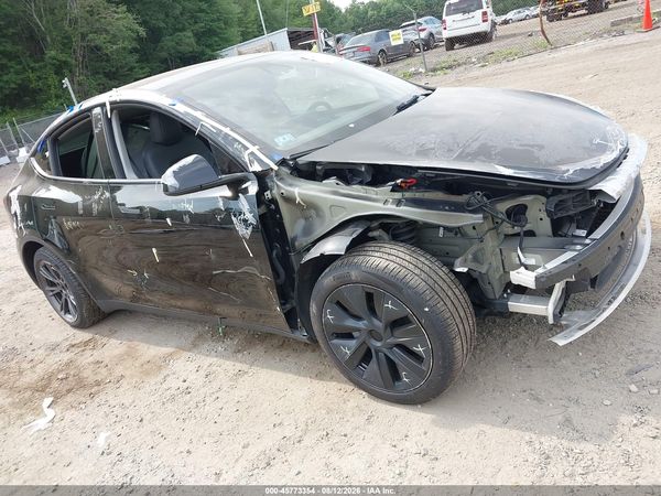 2025 TESLA MODEL Y