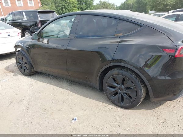 2025 TESLA MODEL Y