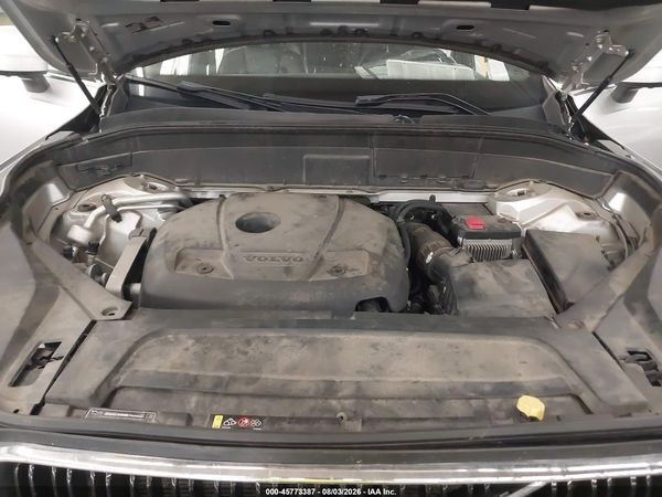 2019 VOLVO XC90 T6 MOMENTUM