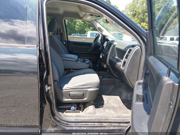 2018 RAM 3500 TRADESMAN  4X4 8' BOX