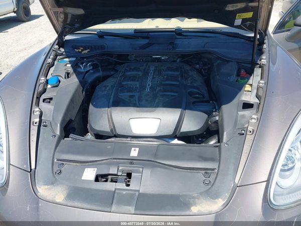 2014 PORSCHE CAYENNE