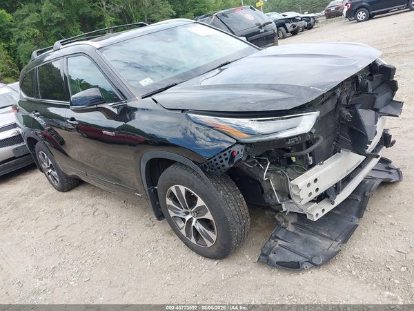 2021 TOYOTA HIGHLANDER HYBRID XLE