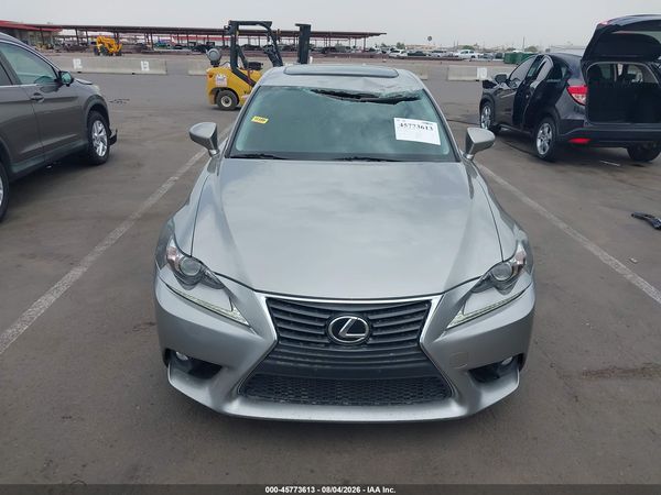 2016 LEXUS IS 200T