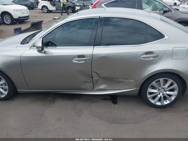 2016 LEXUS IS 200T