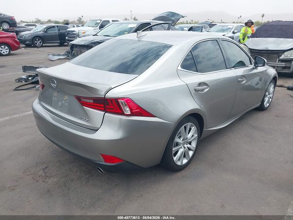 2016 LEXUS IS 200T