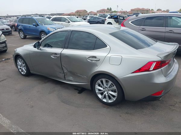 2016 LEXUS IS 200T