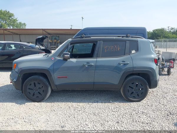 2018 JEEP RENEGADE TRAILHAWK 4X4
