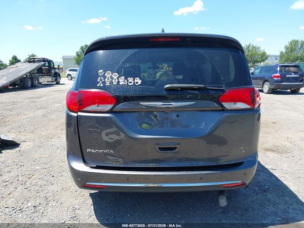 2018 CHRYSLER PACIFICA TOURING L — I119