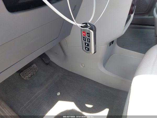 2014 TOYOTA SIENNA LIMITED V6 7 PASSENGER