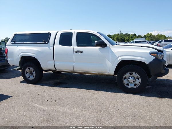 2018 TOYOTA TACOMA SR