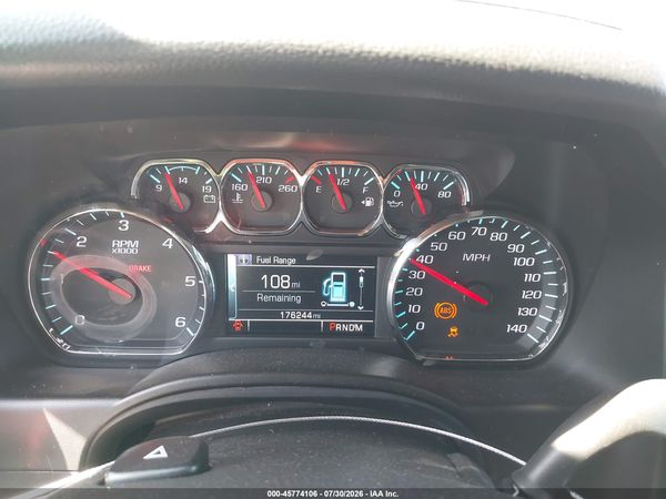 2015 CHEVROLET SUBURBAN LT — I7