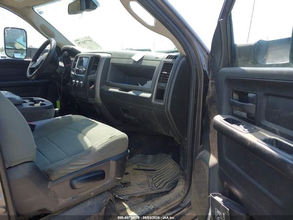 2018 RAM 2500 TRADESMAN  4X4 8' BOX