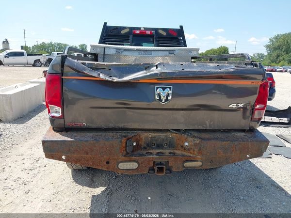 2018 RAM 2500 TRADESMAN  4X4 8' BOX
