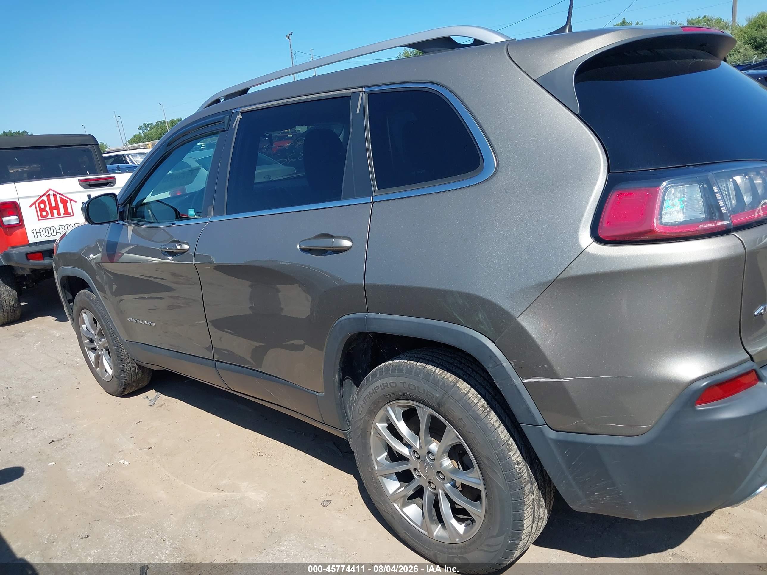2019 JEEP CHEROKEE LATITUDE PLUS 4X4
